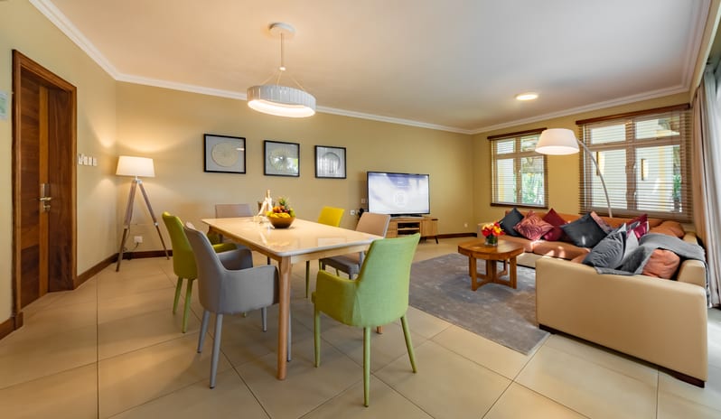 Exclusive Suite, Living room